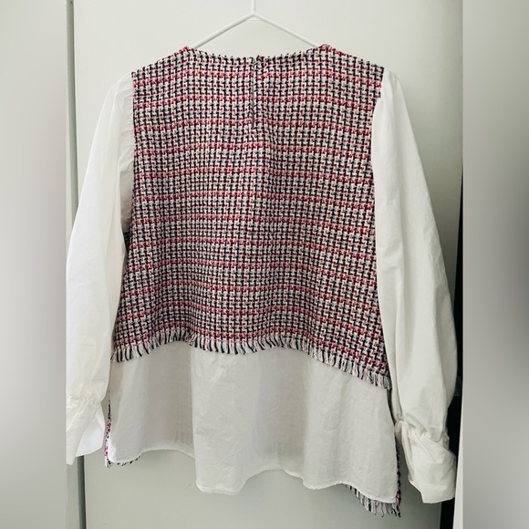 Zara puffy sleeved 2 layer top. - Picture 2 of 4